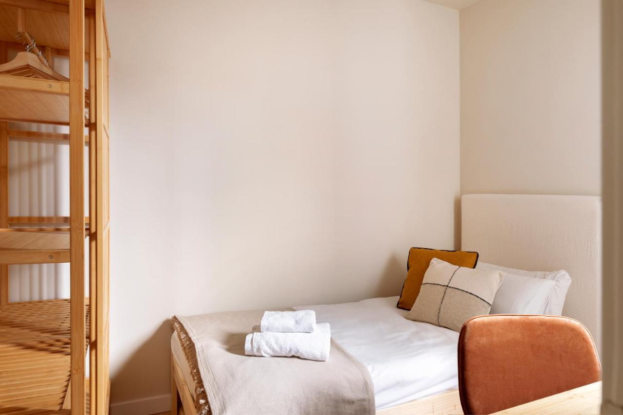 C211 Barcelona Apartments Екстериор снимка