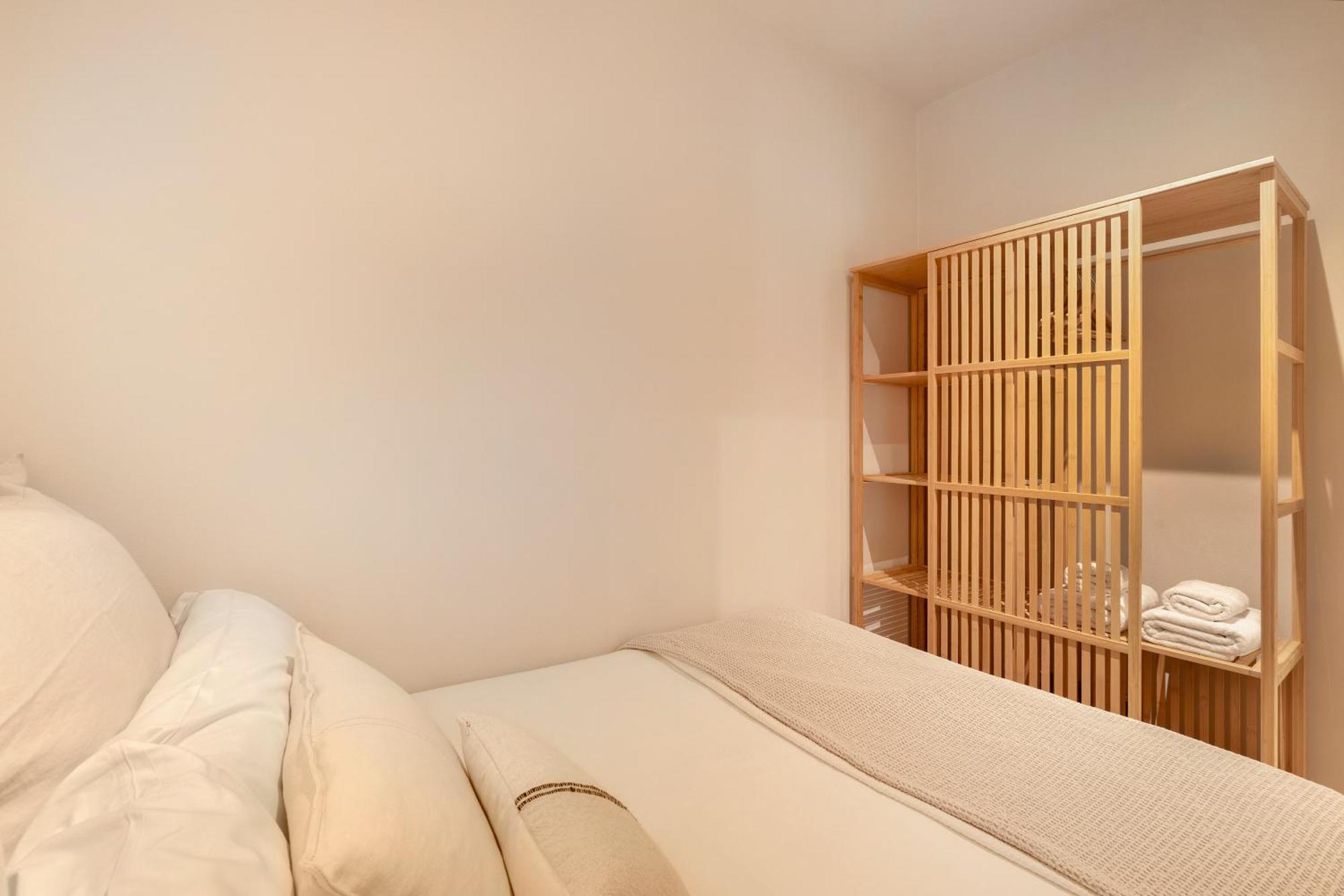 C211 Barcelona Apartments Екстериор снимка