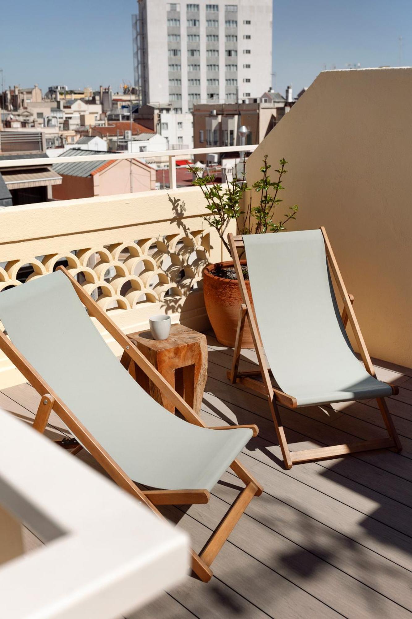 C211 Barcelona Apartments Екстериор снимка