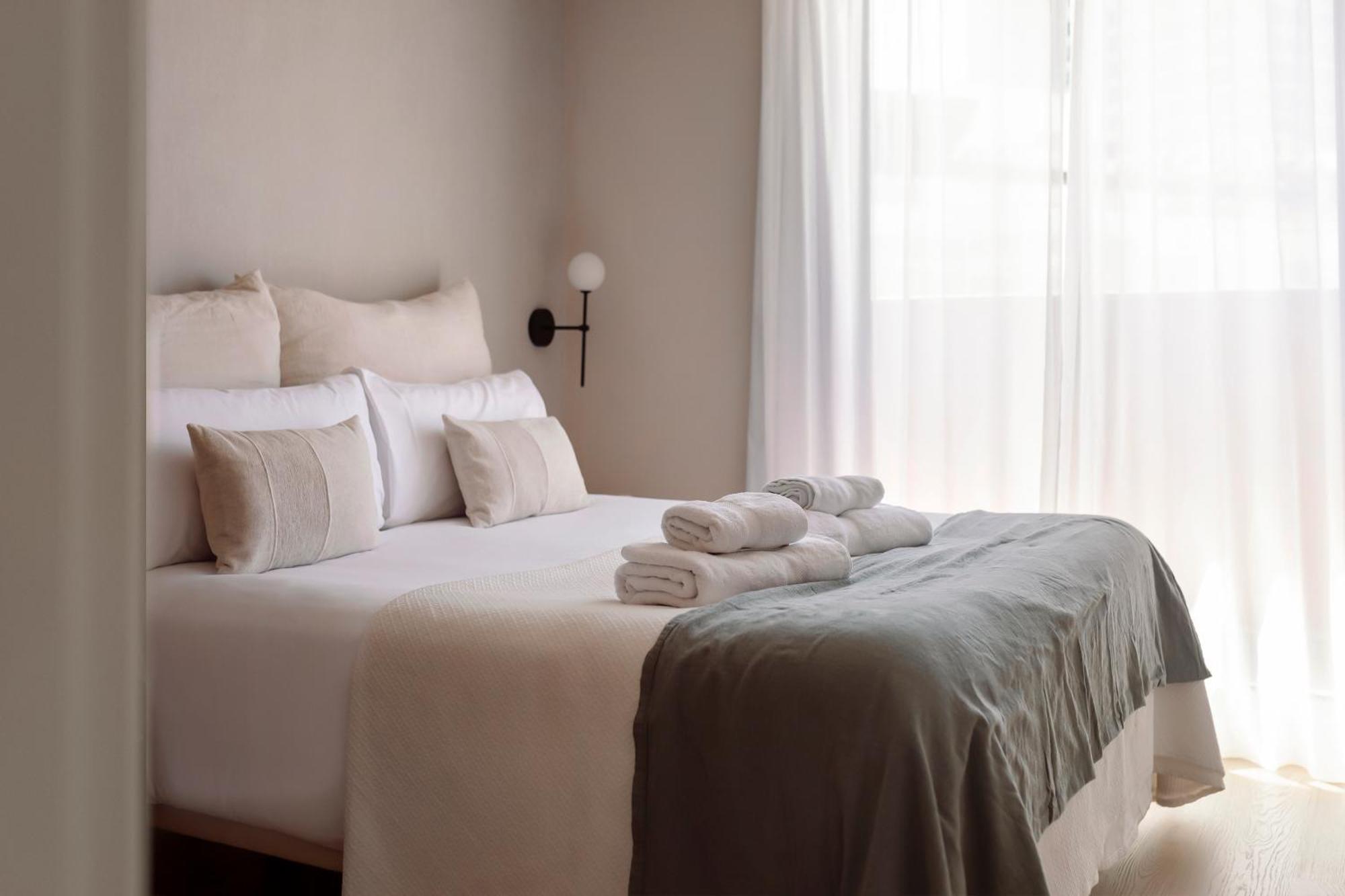 C211 Barcelona Apartments Екстериор снимка