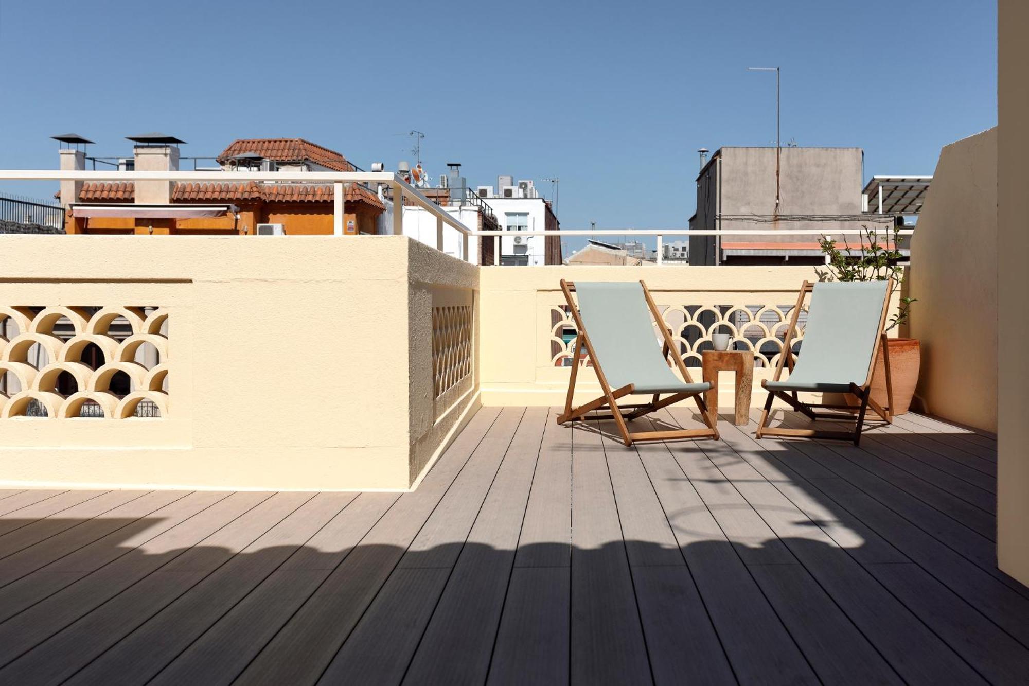 C211 Barcelona Apartments Екстериор снимка