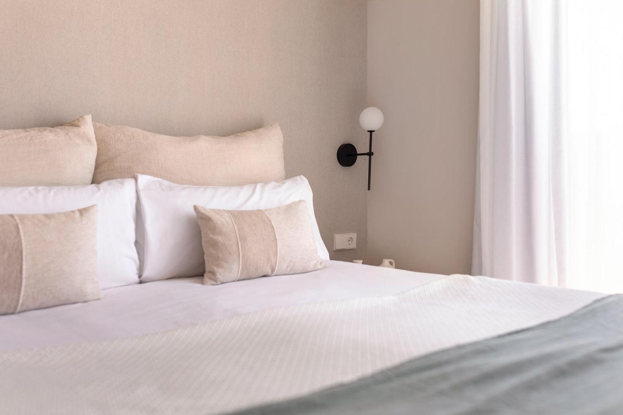 C211 Barcelona Apartments Екстериор снимка