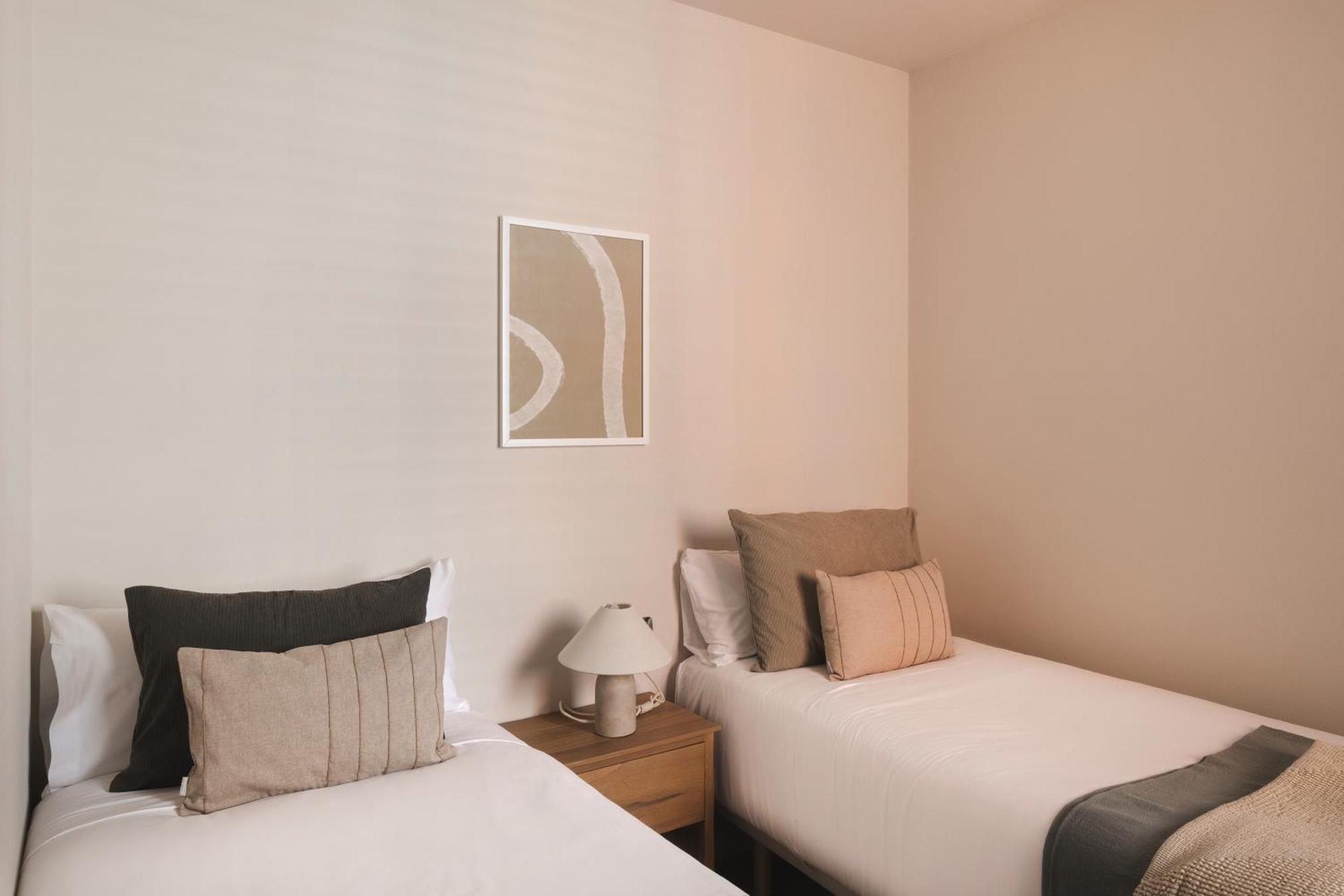 C211 Barcelona Apartments Екстериор снимка