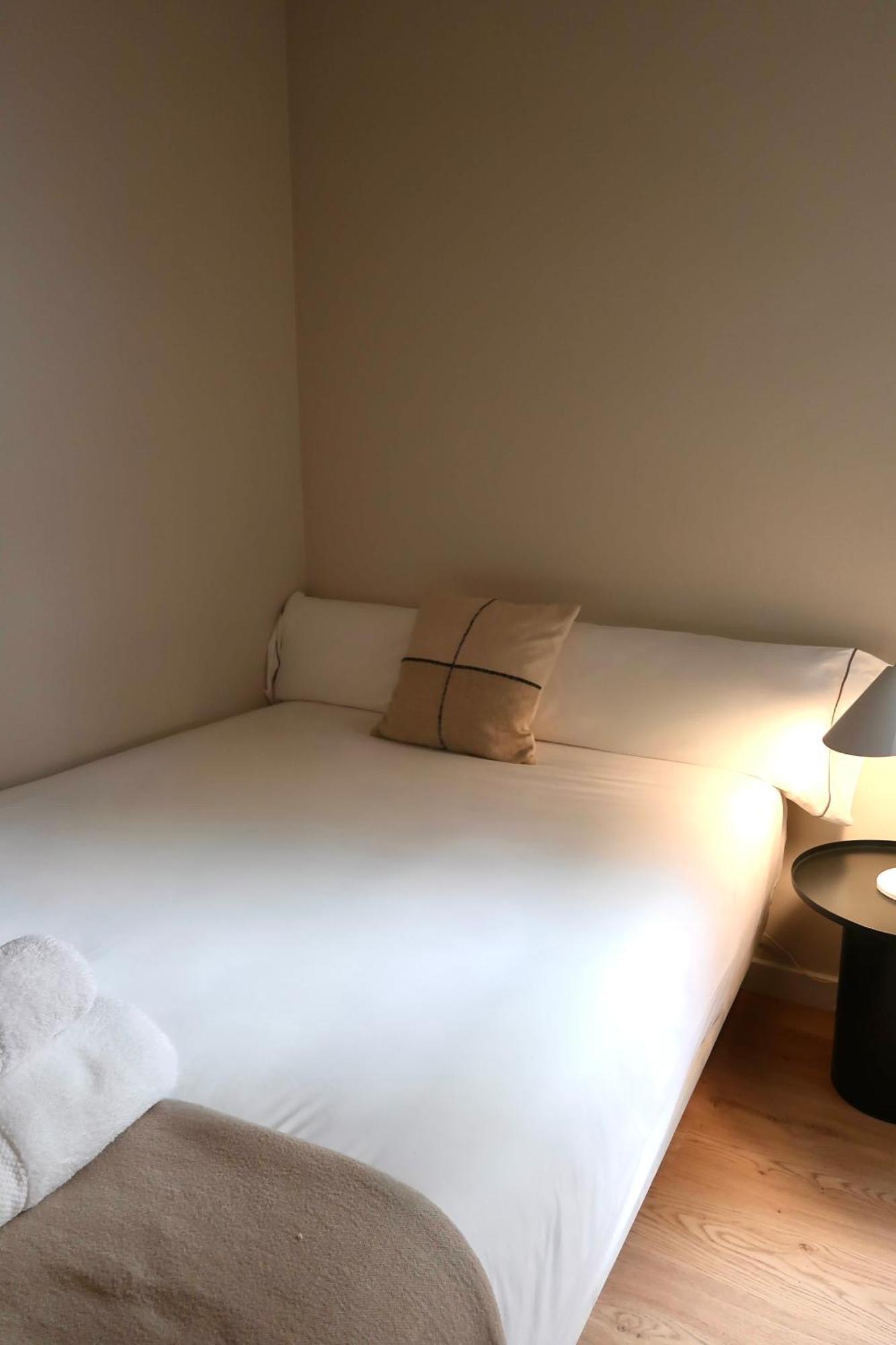 C211 Barcelona Apartments Екстериор снимка